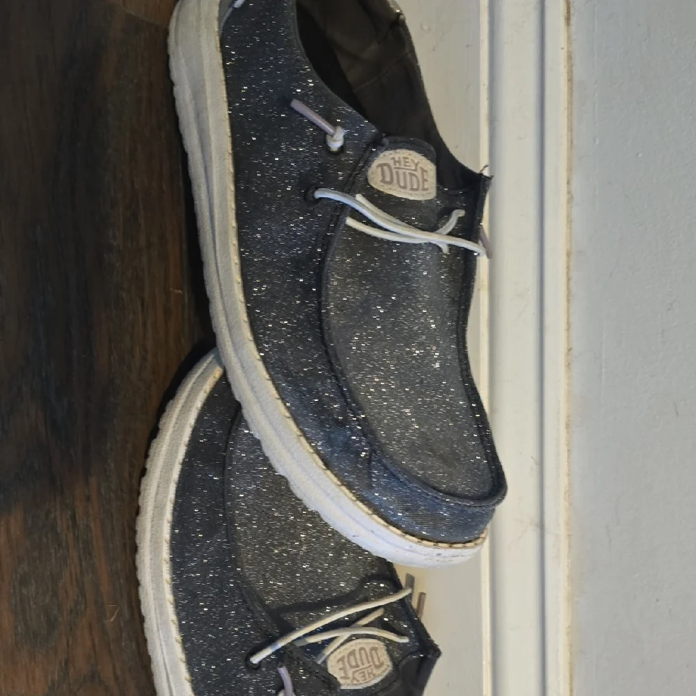 Hey Dude Womens Shoes Size 11 - Sparkly Silver - Picture 5 of 8